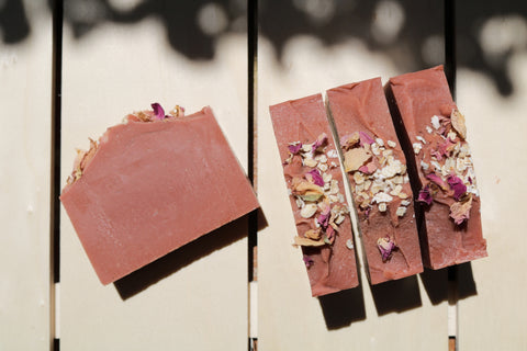Rose Clay & Oat Milk Soothing Bar